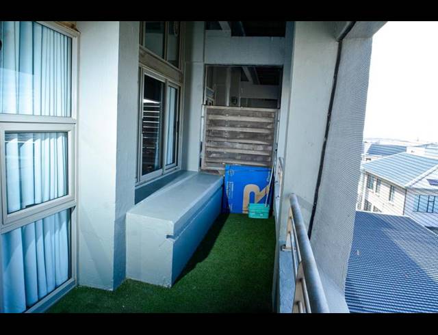 1 BEDROOM PROPERTY TO RENT IN SALT RIVER
